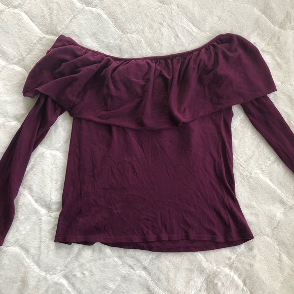 Chaser Ruffle Off Shoulder Tee - Picture 5 of 8